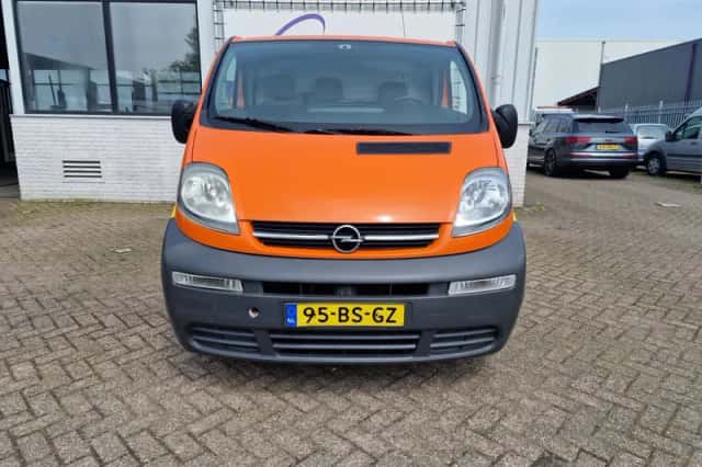 Opel Vivaro (2005) thumbnail 3