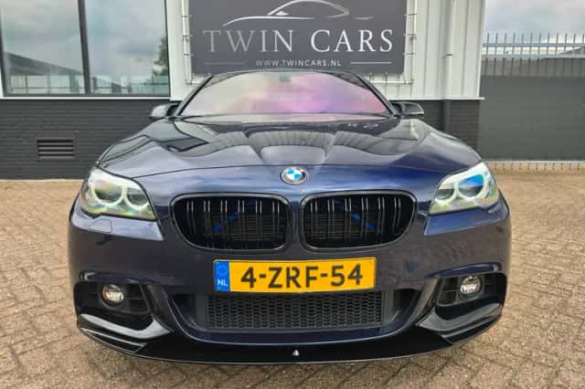BMW 5-Serie (2015) thumbnail 2