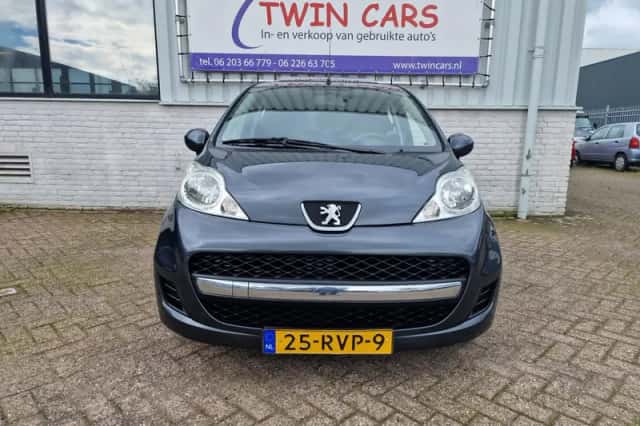 Peugeot 107 (2011) thumbnail 3