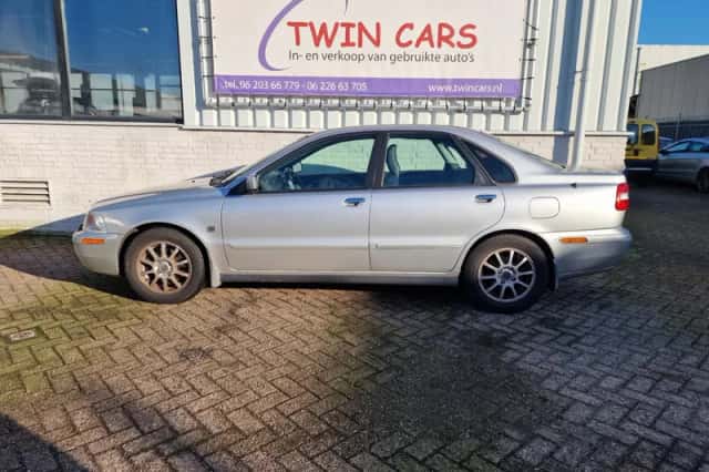 Volvo S40 (2002) thumbnail 6