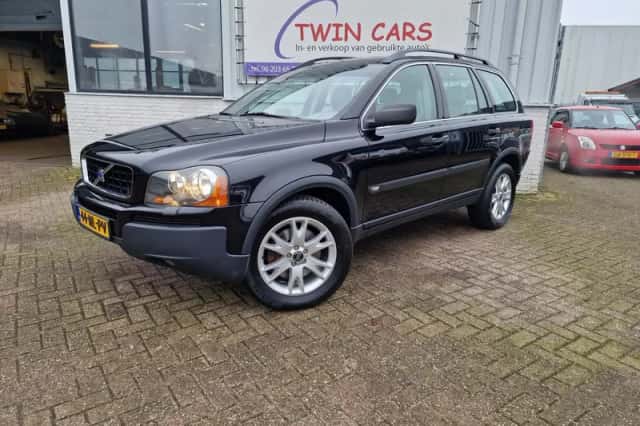 Volvo XC90 (2003) thumbnail 2