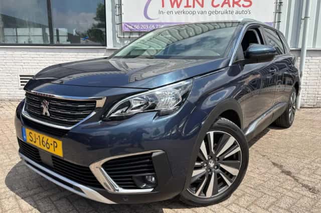 Peugeot 5008 (2018) thumbnail 3