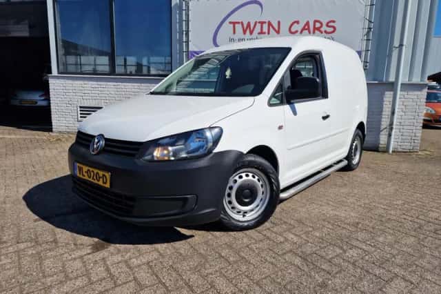 Volkswagen Caddy (2014) thumbnail 2