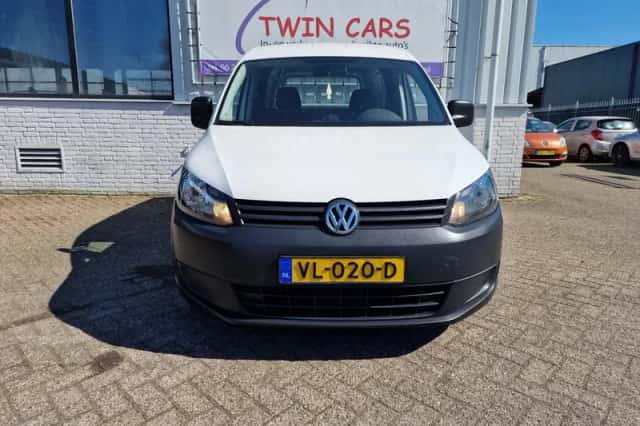 Volkswagen Caddy (2014) thumbnail 3