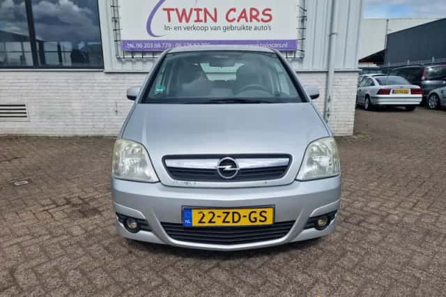 Opel Meriva (2008) thumbnail 3