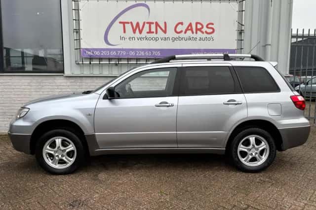 Mitsubishi Outlander (2007) thumbnail 5