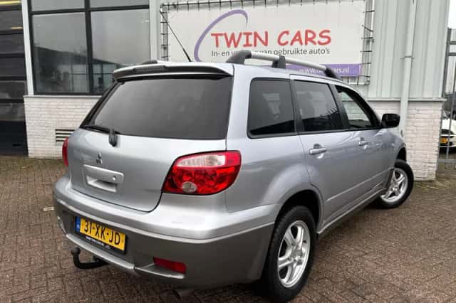 Mitsubishi Outlander (2007) thumbnail 6