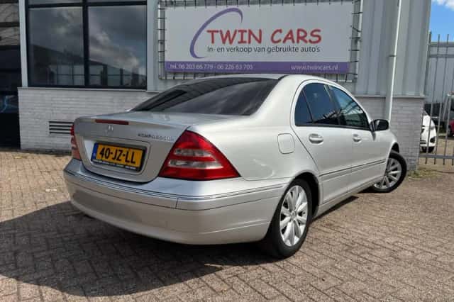 Mercedes-Benz C-Klasse (2002) thumbnail 6