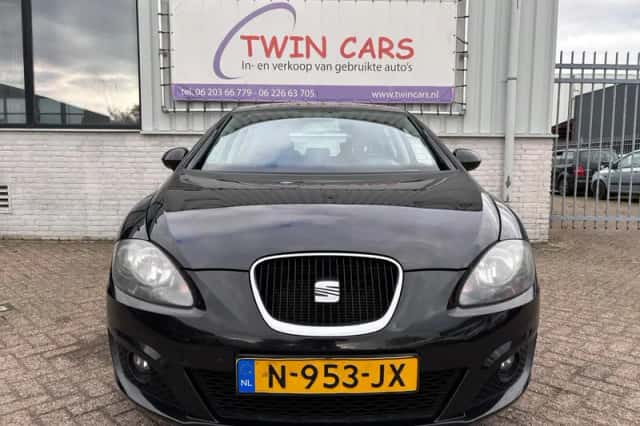 SEAT Leon (2011) thumbnail 3