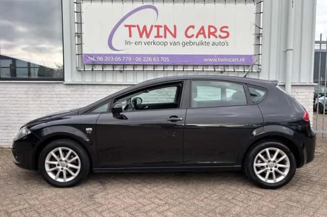 SEAT Leon (2011) thumbnail 5