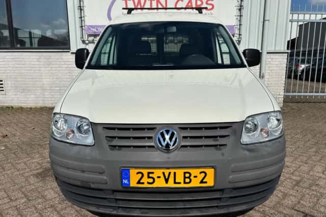 Volkswagen Caddy (2007) thumbnail 2