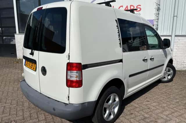 Volkswagen Caddy (2007) thumbnail 5
