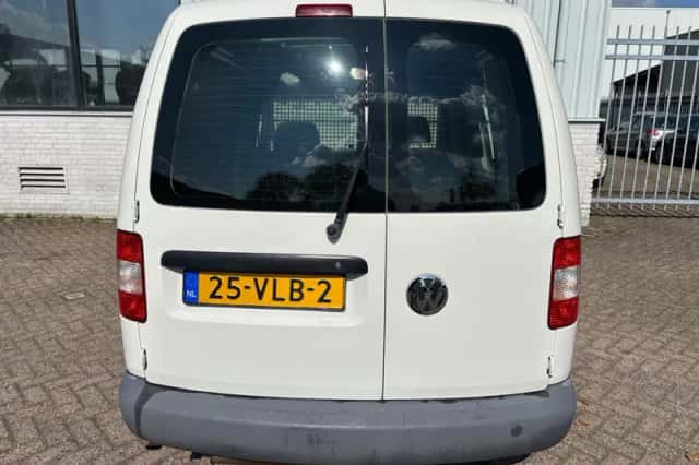 Volkswagen Caddy (2007) thumbnail 6
