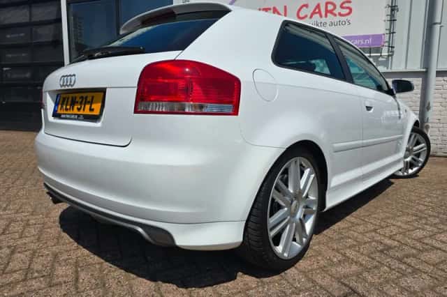 Audi S3 (2008) thumbnail 6