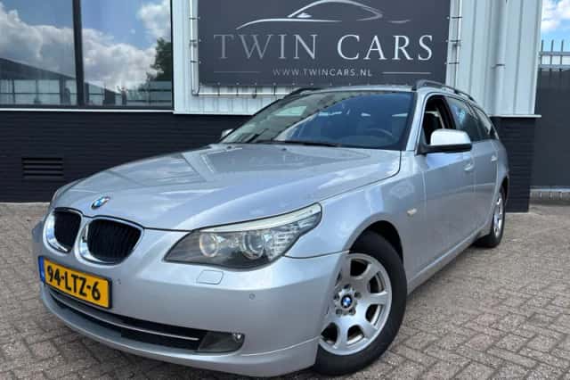 BMW 5-Serie (2010) thumbnail 3