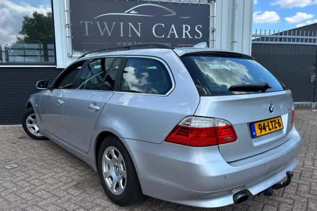 BMW 5-Serie (2010) thumbnail 4