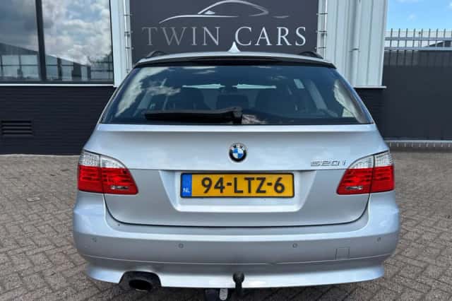 BMW 5-Serie (2010) thumbnail 5