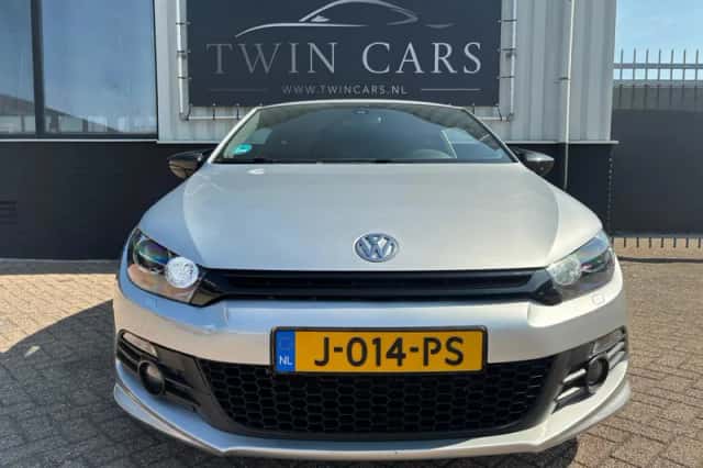 Volkswagen Scirocco (2010) thumbnail 2