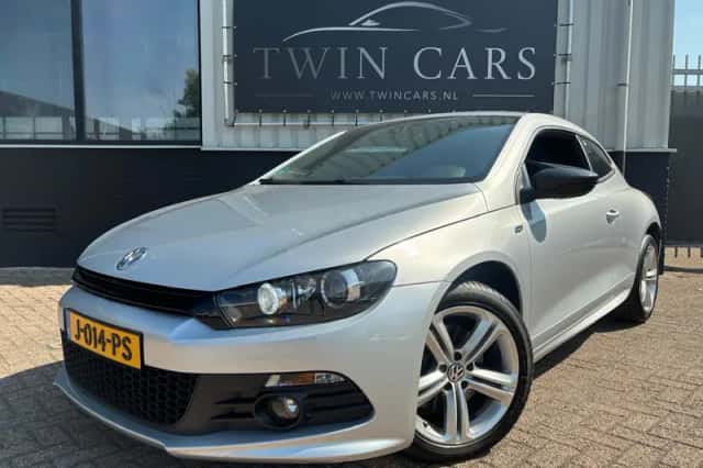 Volkswagen Scirocco (2010) thumbnail 3