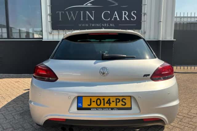 Volkswagen Scirocco (2010) thumbnail 5