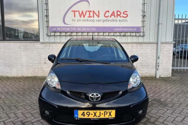 Toyota Aygo (2007) thumbnail 3