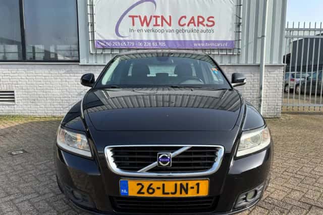 Volvo V50 (2010) thumbnail 3