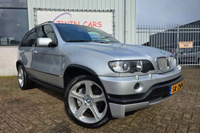 BMW X5 (2002) thumbnail 1