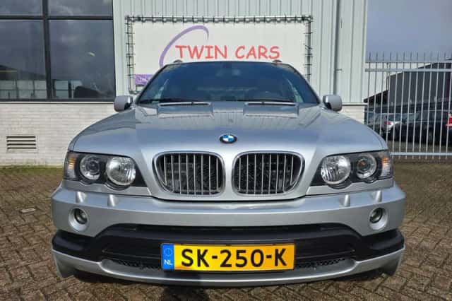 BMW X5 (2002) thumbnail 2