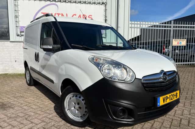 Opel Combo (2015) thumbnail 1
