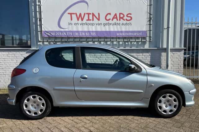Peugeot 206 (2006) thumbnail 4