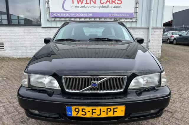 Volvo V70 (2000) thumbnail 3