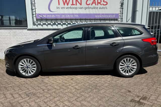 Ford Focus (2016) thumbnail 5