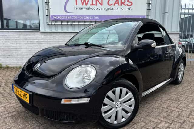 Volkswagen New Beetle (2007) thumbnail 2