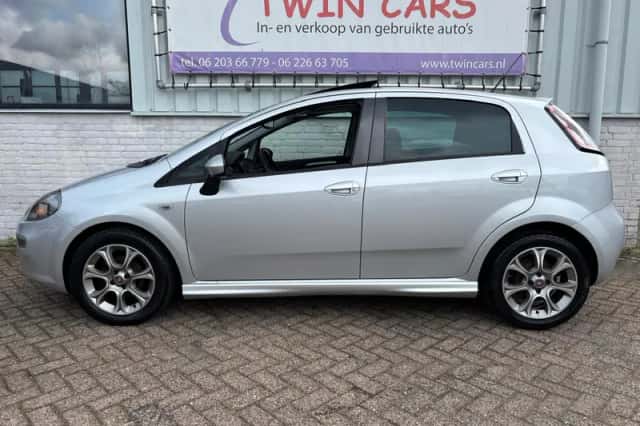 Fiat Punto (2014) thumbnail 5