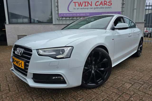 Audi A5 (2015) thumbnail 3