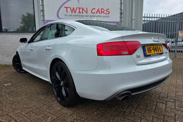 Audi A5 (2015) thumbnail 4