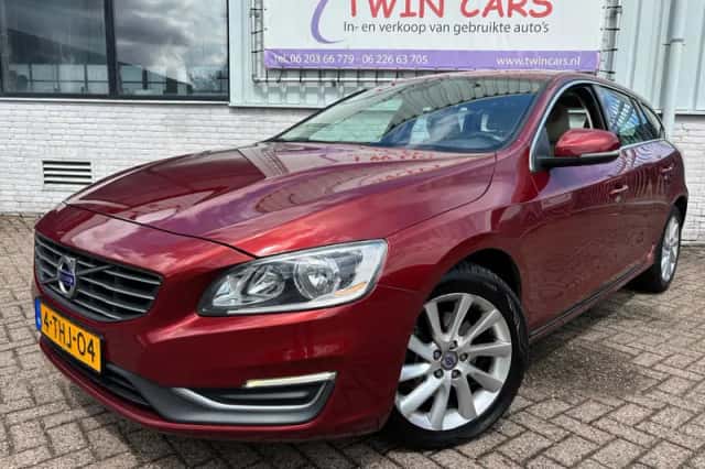 Volvo V60 (2014) thumbnail 2
