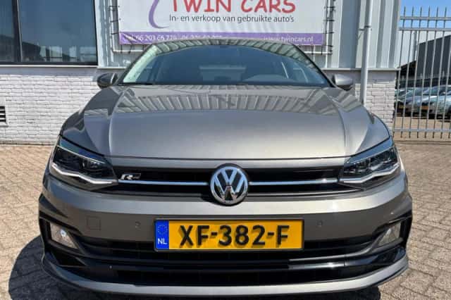Volkswagen Polo (2018) thumbnail 2