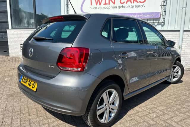 Volkswagen Polo (2013) thumbnail 6