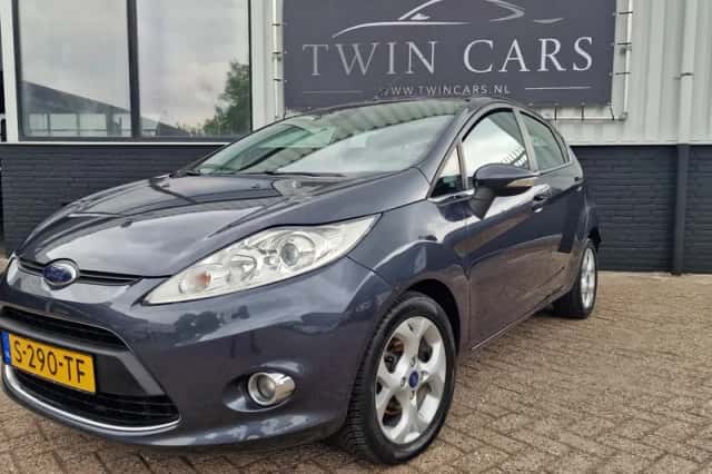 Ford Fiesta (2009) thumbnail 3