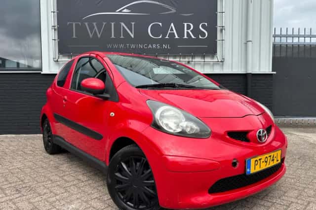 Toyota Aygo (2006) thumbnail 1