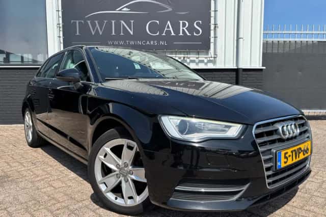 Audi A3 (2014) thumbnail 1