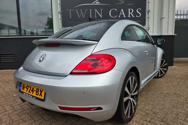 Volkswagen Beetle (2014) thumbnail 6
