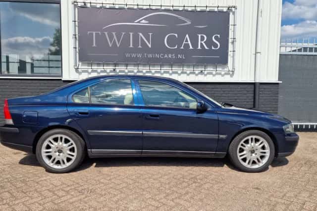 Volvo S60 (2002) thumbnail 4