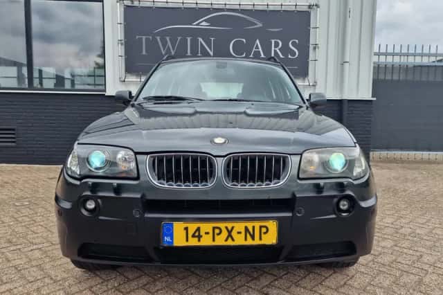 BMW X3 (2005) thumbnail 3