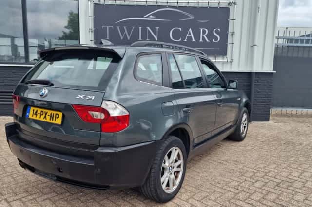 BMW X3 (2005) thumbnail 6