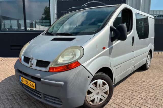 Renault Trafic (2003) thumbnail 3