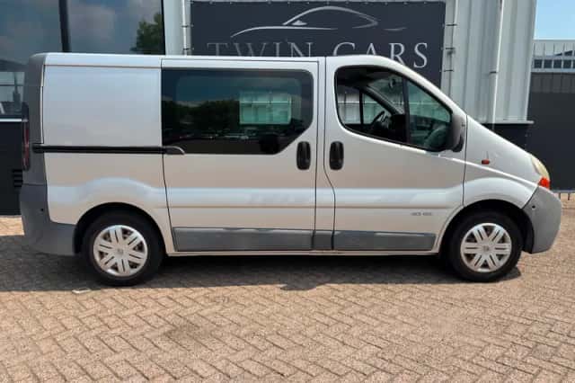 Renault Trafic (2003) thumbnail 5
