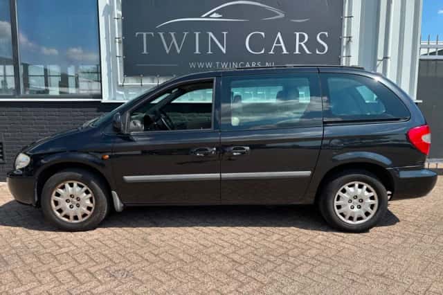 Chrysler Voyager (2007) thumbnail 4