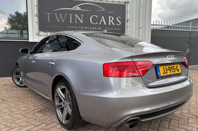 Audi A5 (2016) thumbnail 4